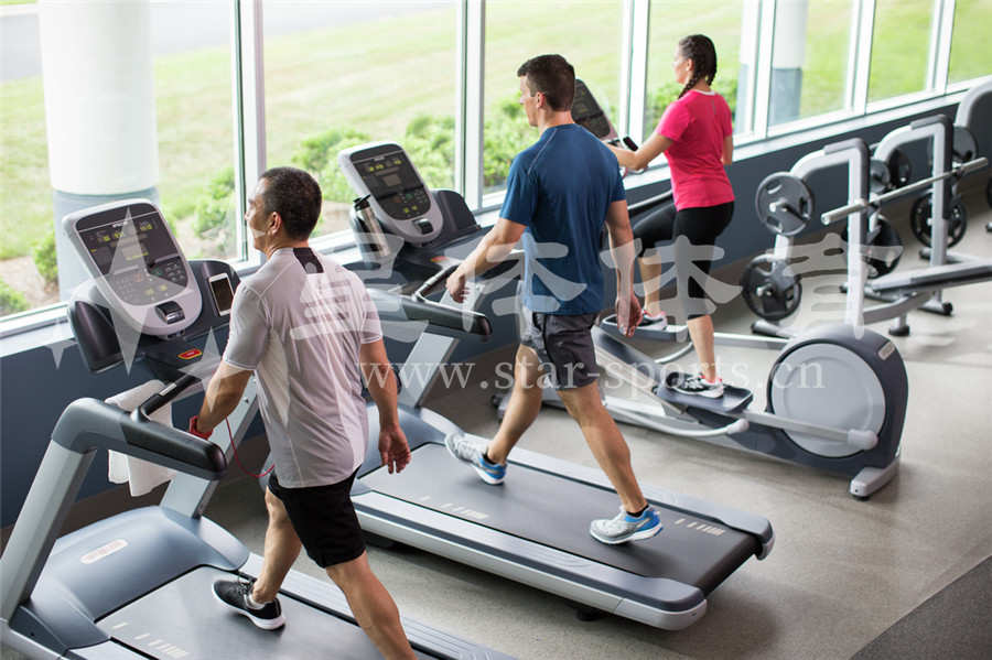 家里的健身器材在吃灰，当初买的时候可不是这样想的