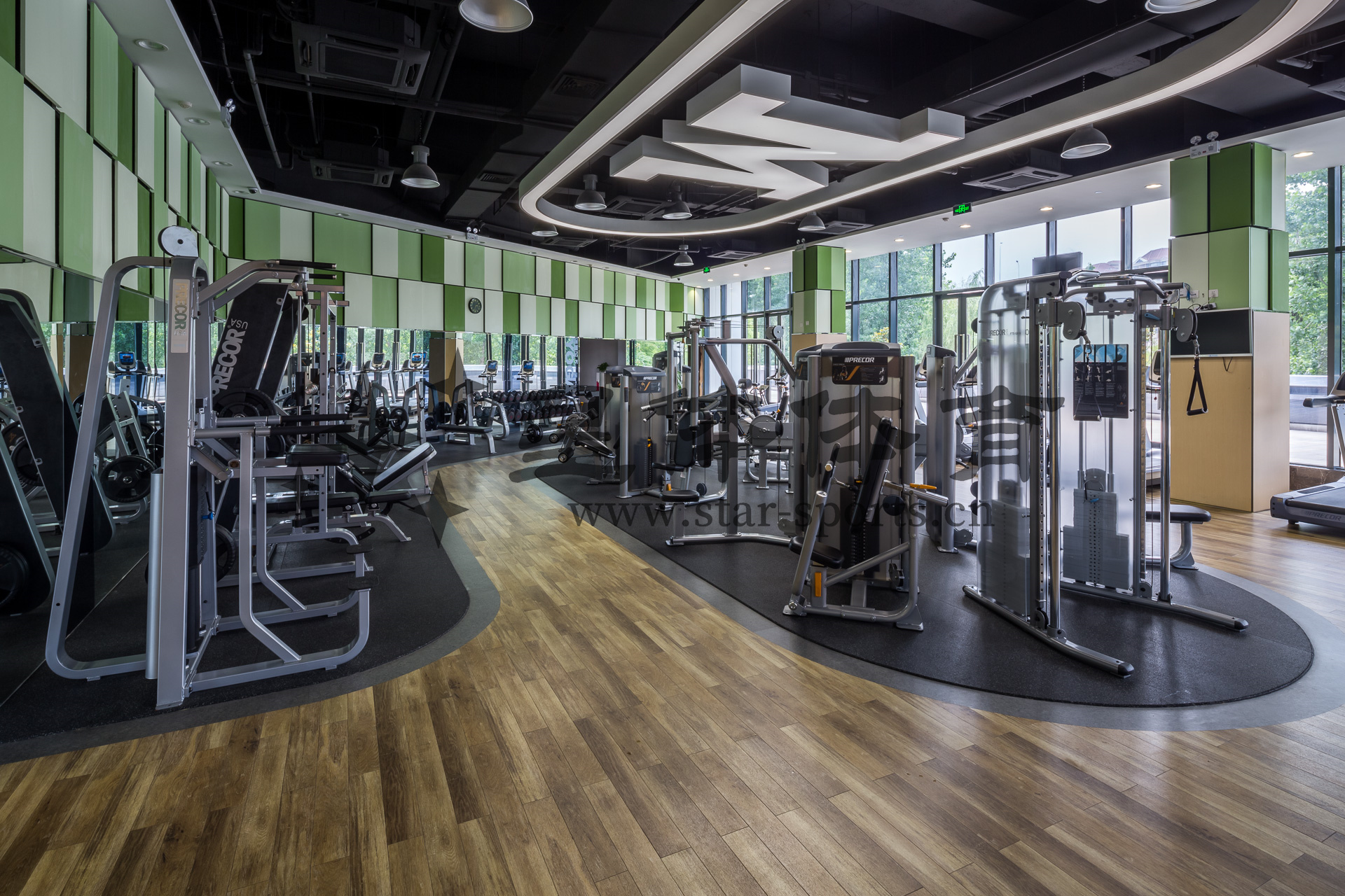 健身器材小飞鸟训练器是如何训练的