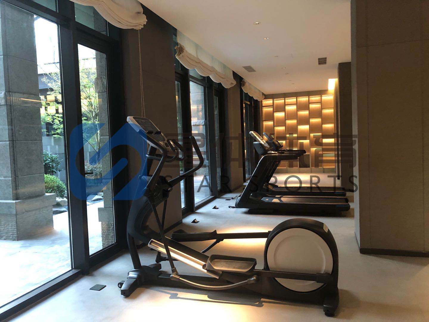 健身器材拉筋机健身的好处