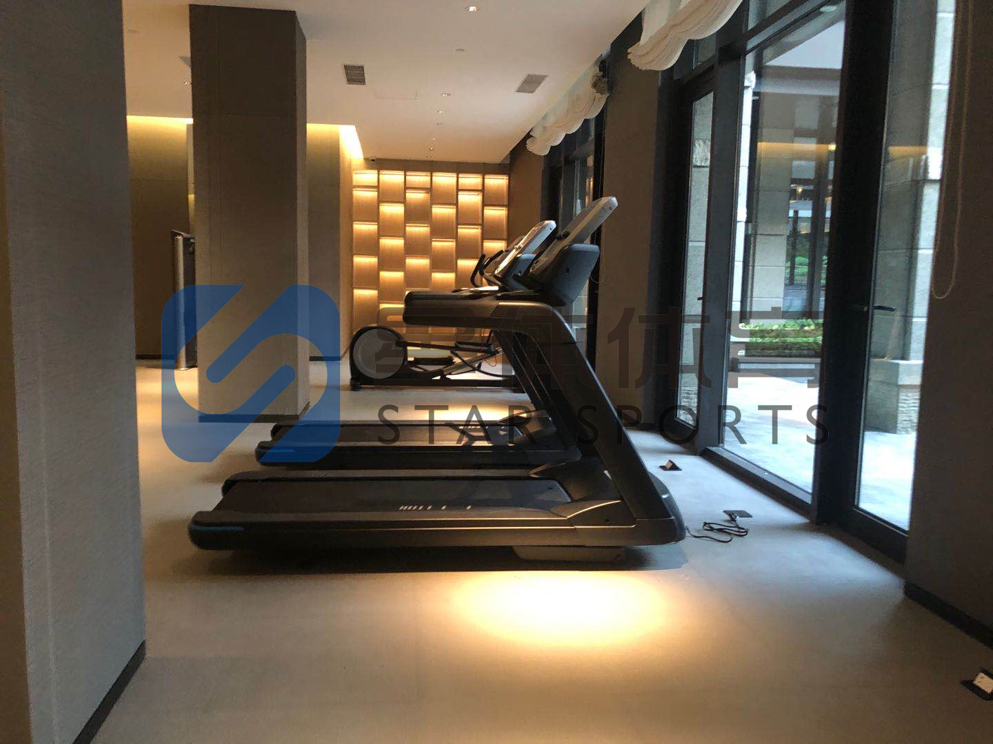 健身器材坐式上斜推肩训练机有哪些优点