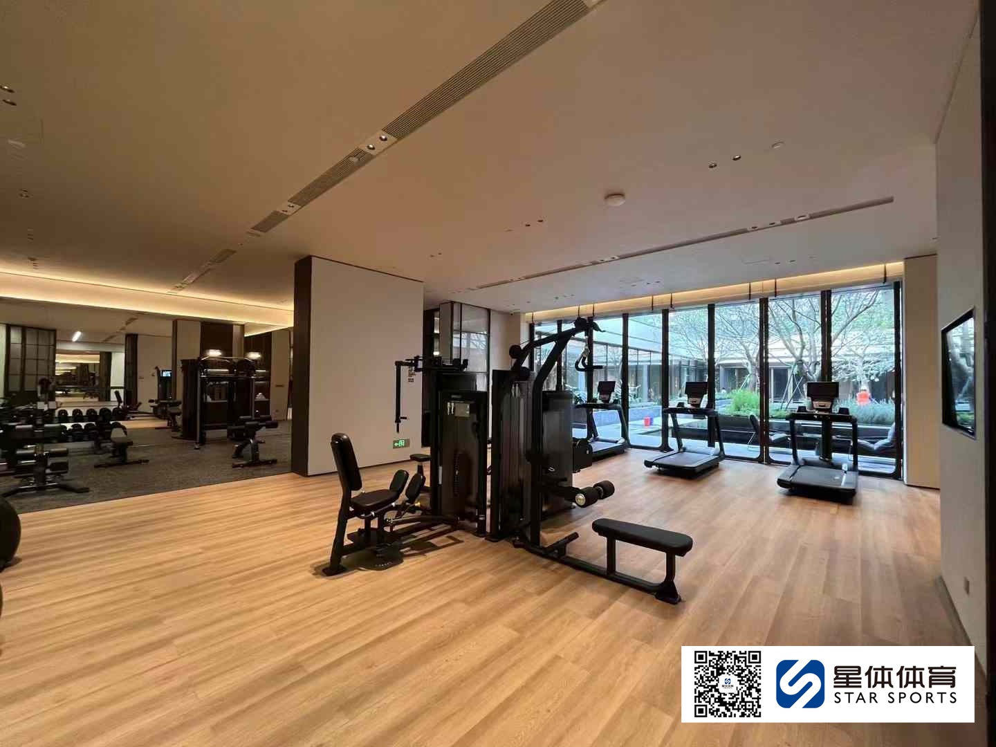 健身器材坐式推胸训练器使用须知