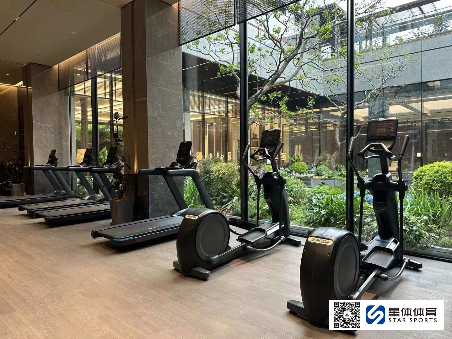 健身器材小飞鸟训练器使用方法